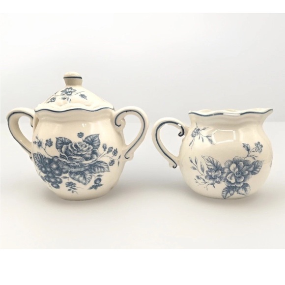 Maxcera Blue Toile Easter Bunny Creamer & Sugar Bowl w/Lid NEW Spring - Picture 2 of 7